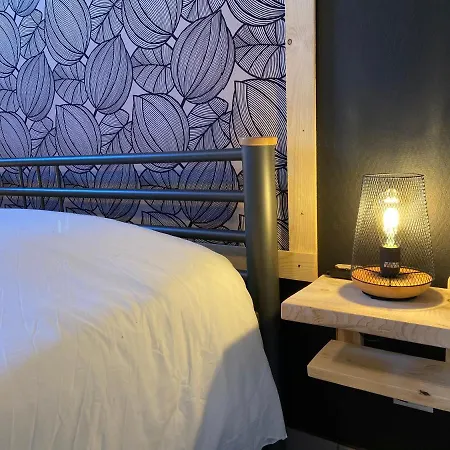 Du Moulin Iris Bed & Breakfast Francheville